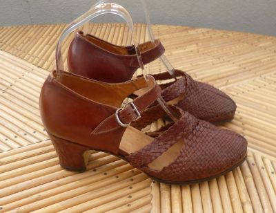 Chaussures vintage des annÃ©es 40 en cuir tressÃ©