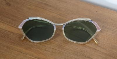 Lunettes de soleil vintage des années 1960