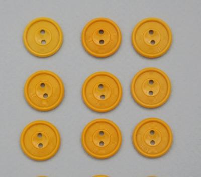Lot de 9 boutons vintage - jaune orangé - 1,7 cm