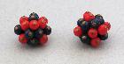 Boucles d'oreille clip vintage des années 50/60 - Perles rouges et bleues